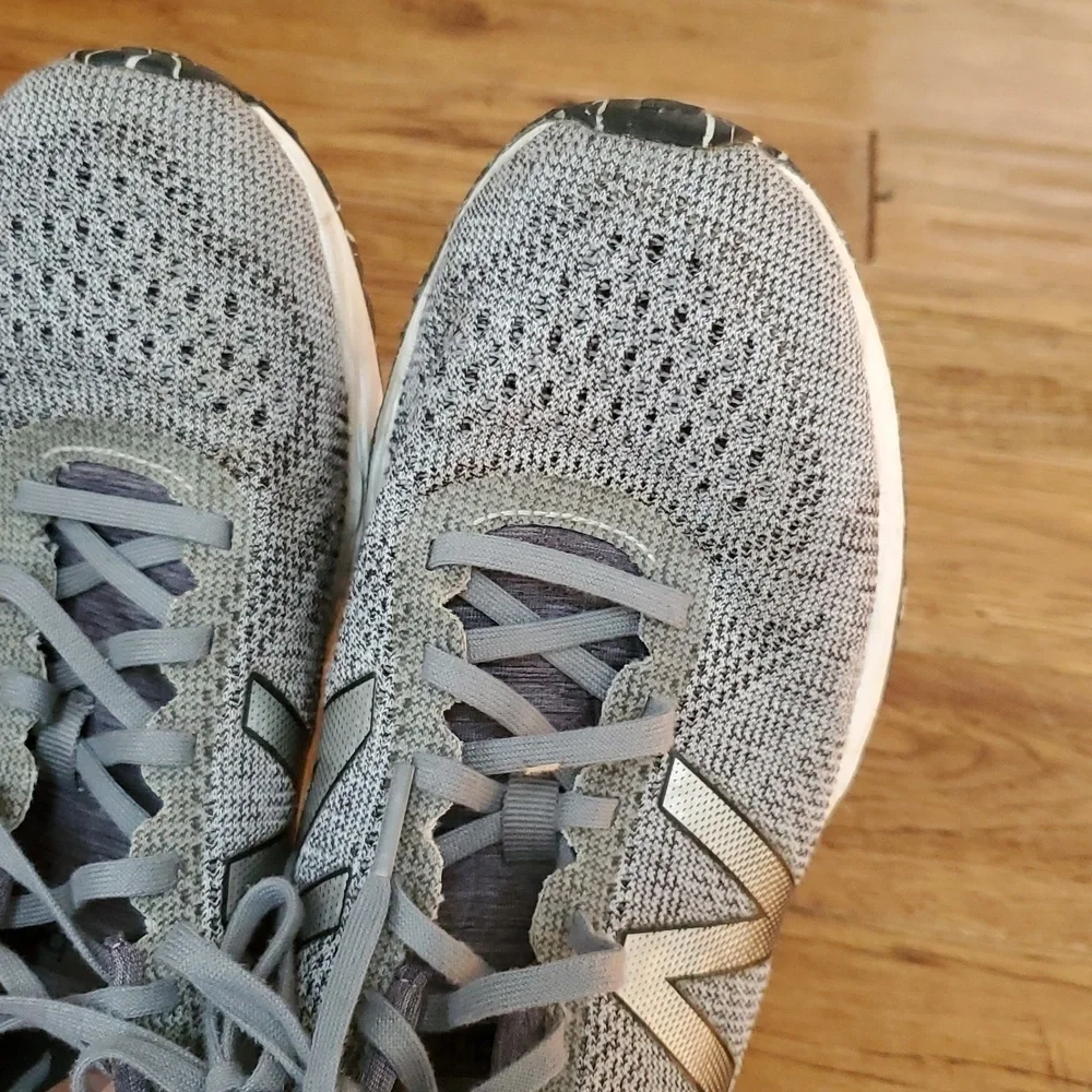 New Balance Arishi Maris Sneakers